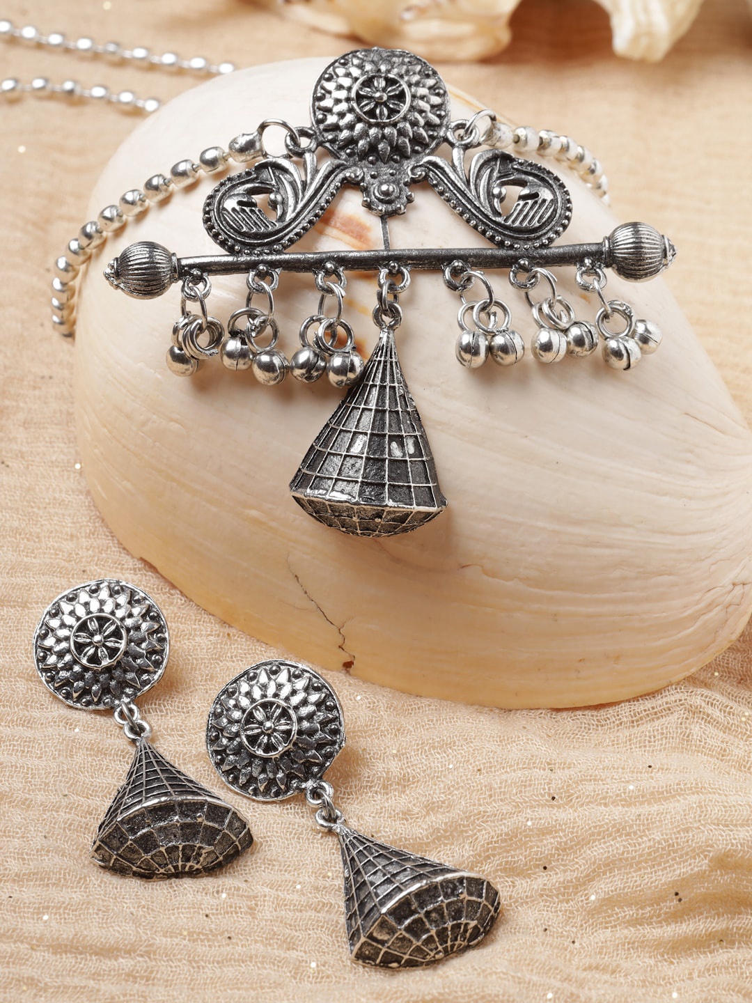 

Moedbuille Silver-Plated Oxidised Jewellery Set