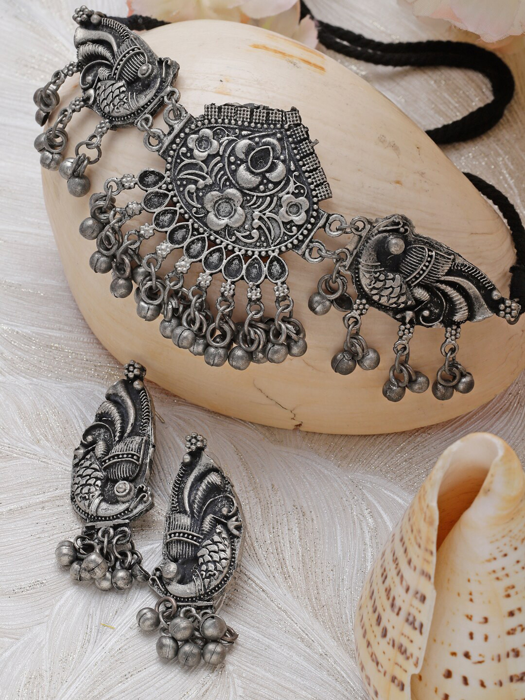 

Moedbuille Silver-Plated Ghungroo-Studded Jewellery Set