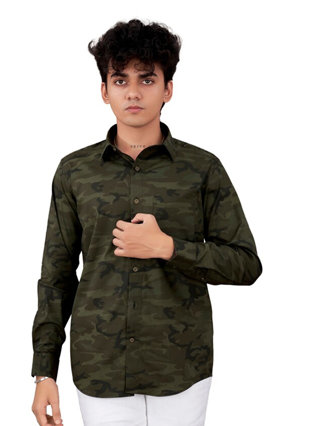 

FRENCH CROWN Standard Fit Camouflage Printed Spread Collar Cotton Shirt, Green