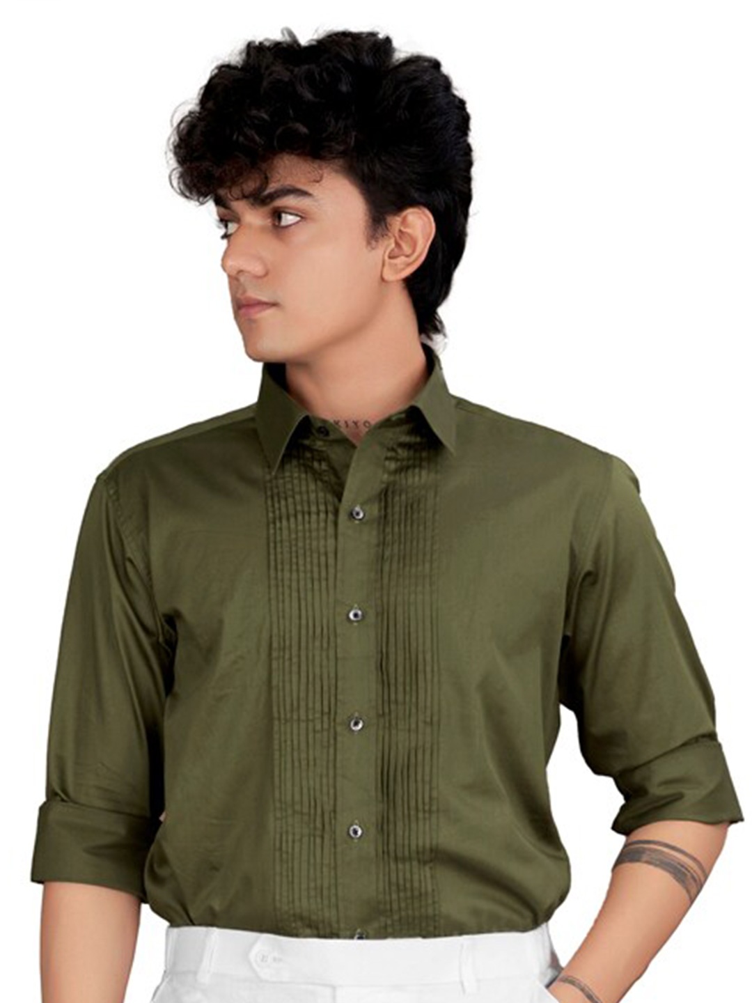 

FRENCH CROWN Standard Fit Spread Collar Cotton Formal Shirt, Green