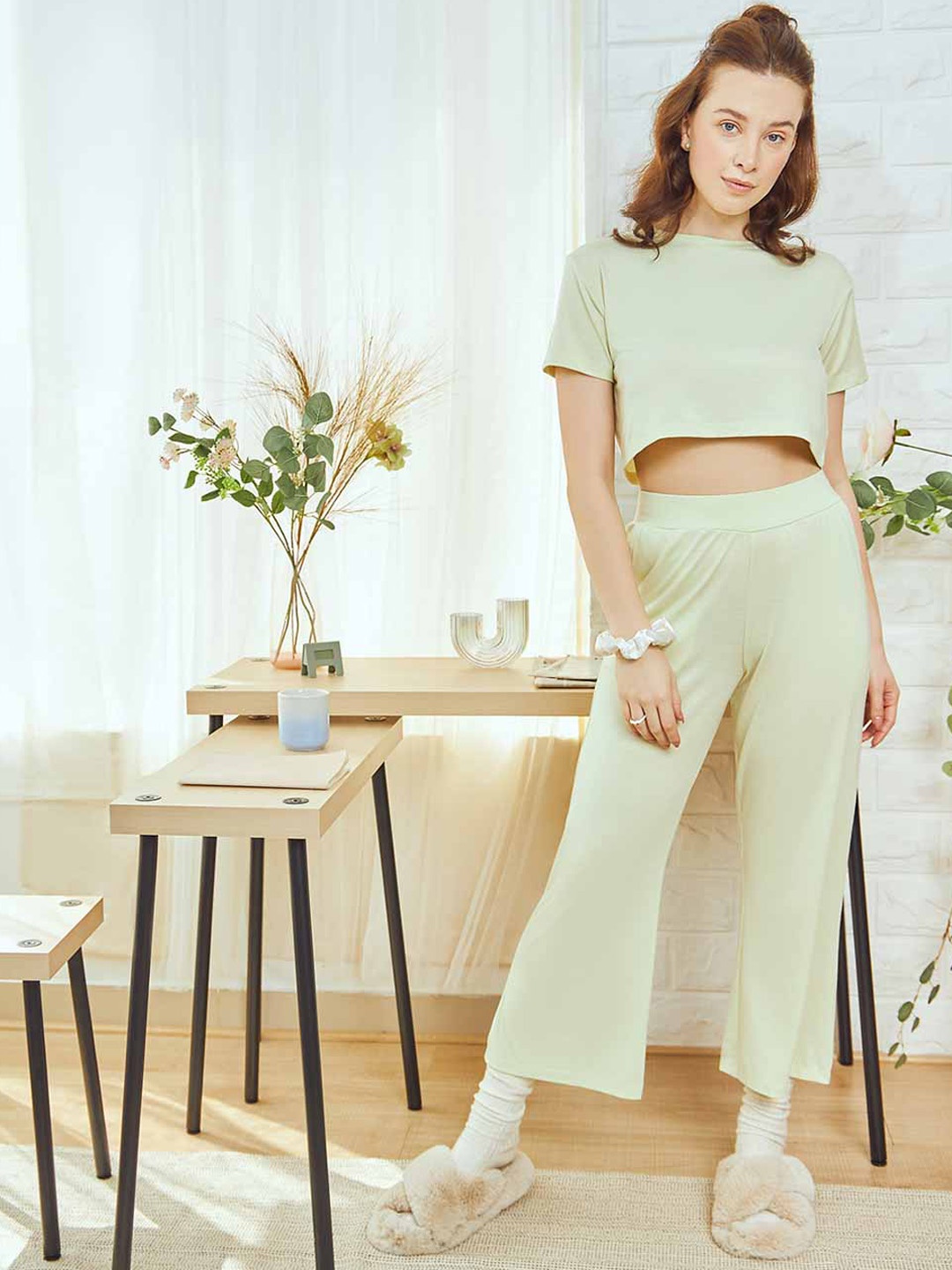 

NOBERO Women Round Neck Crop T-Shirt With Trousers, Sea green