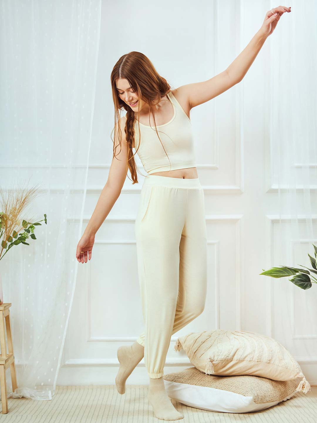 

NOBERO Round-Neck Crop Top With Joggers, Yellow