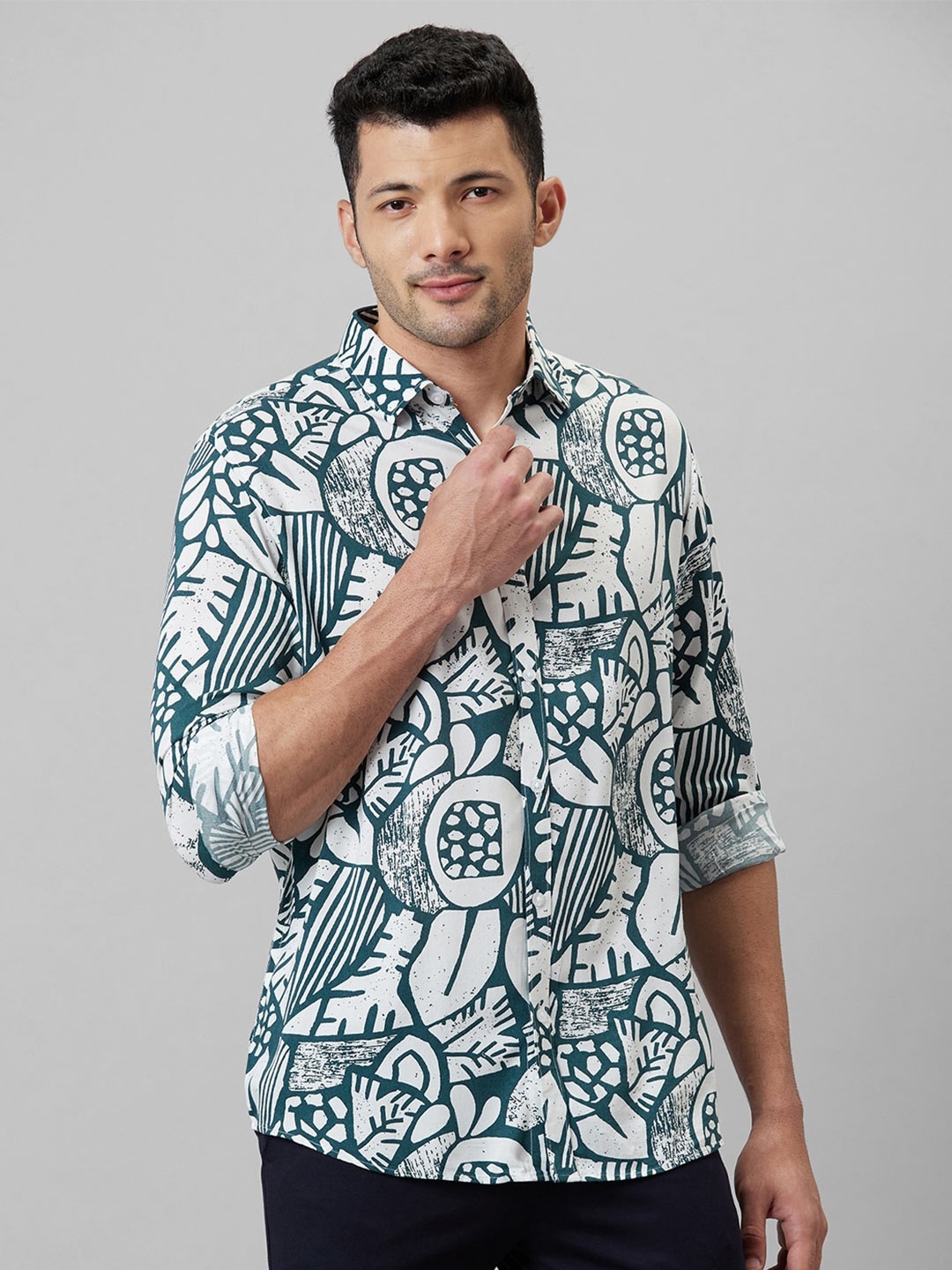 

WHITE HANGER Abstract Printed Cotton Linen Casual Shirt