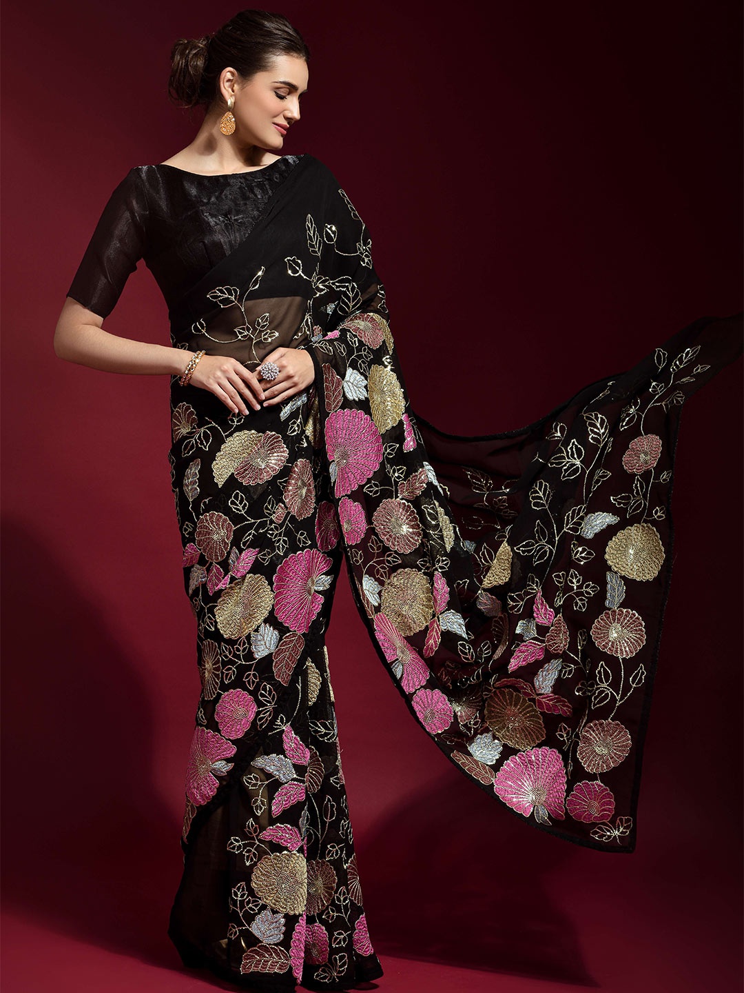 

VEERAX Floral Pure Georgette Saree, Black