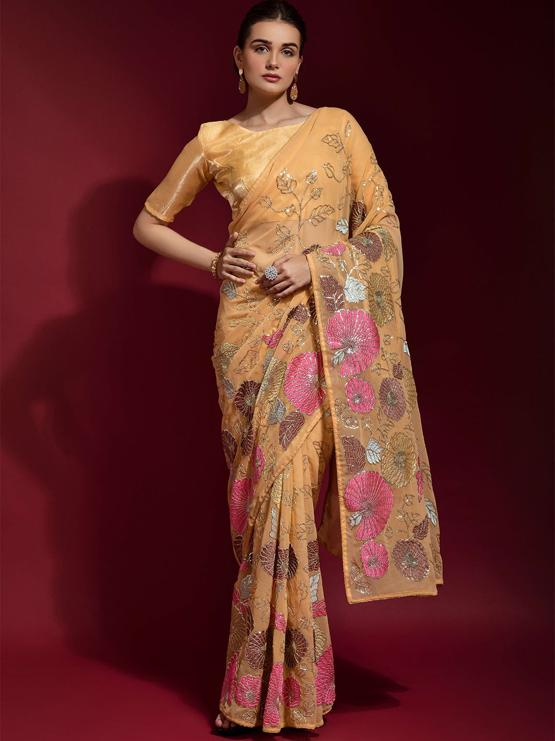 

VEERAX Floral Pure Georgette Saree, Cream