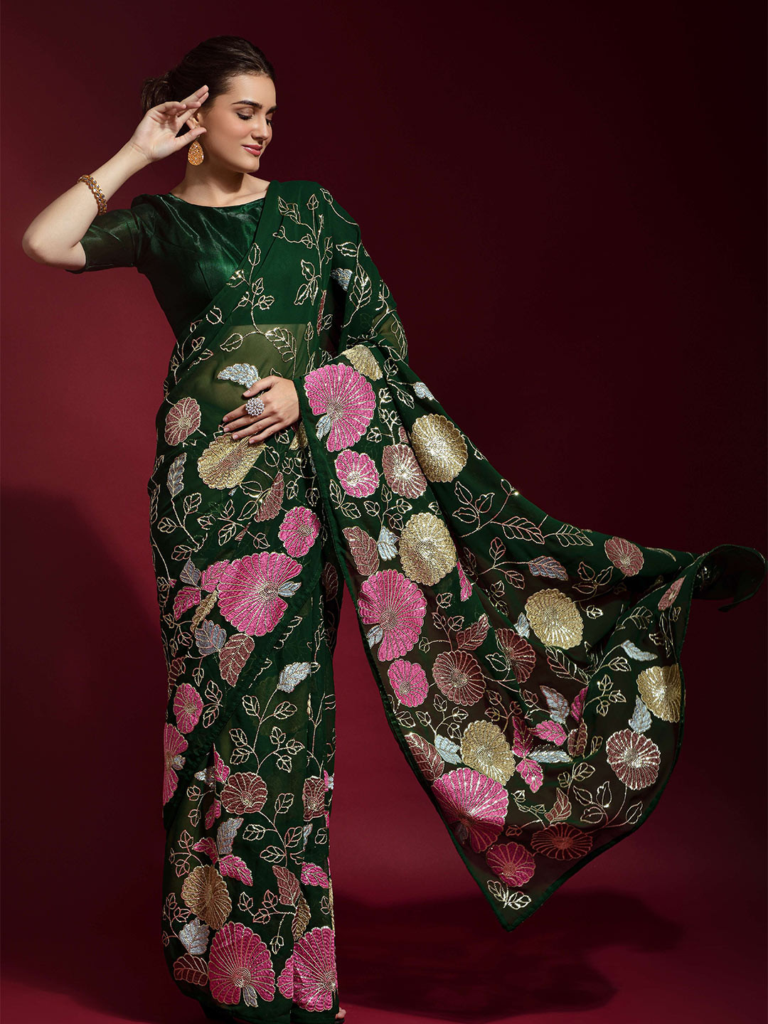 

VEERAX Floral Pure Georgette Saree, Green
