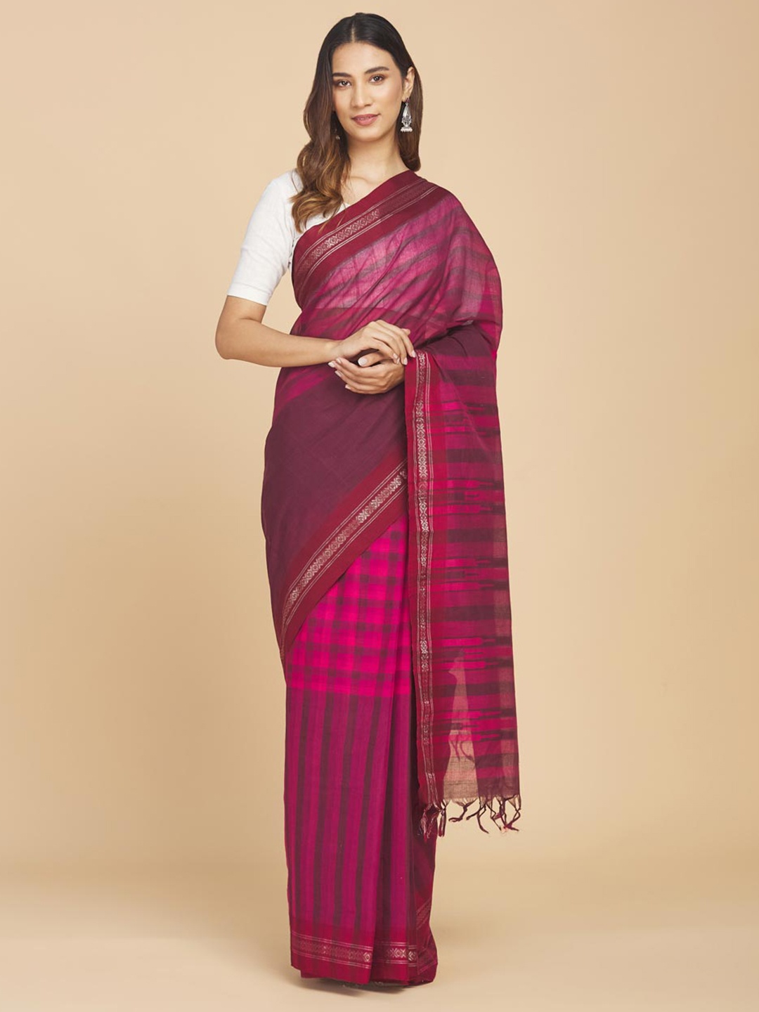 

Fabindia Checked Zari Pure Cotton Saree, Pink