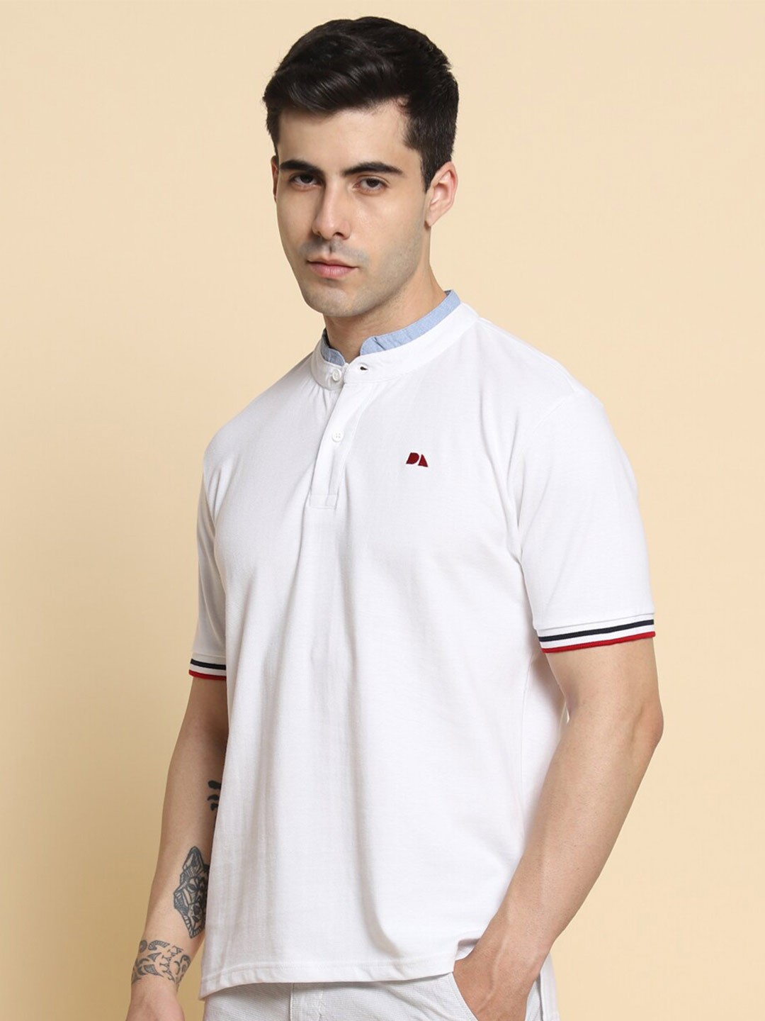 

Dennis Lingo White Mandarin Collar Slim Fit T-shirt