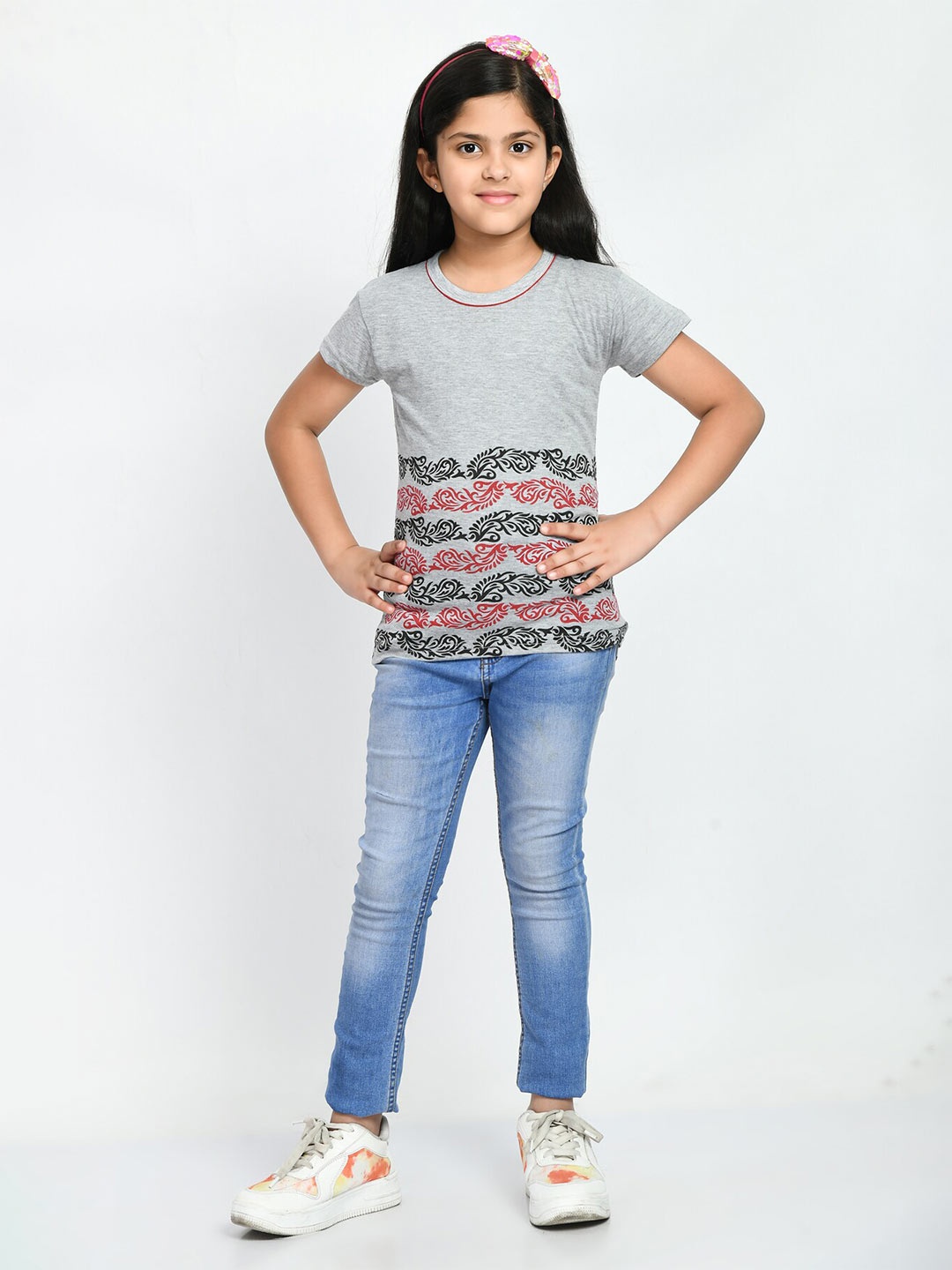 

IndiWeaves Girls Pack Of 4 Printed Pure Cotton T-shirt, Grey