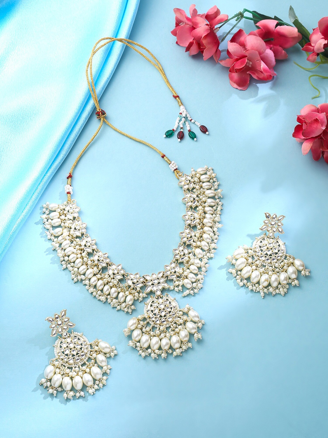 

Yellow Chimes Gold-Plated Kundan-Studded Jewellery Set