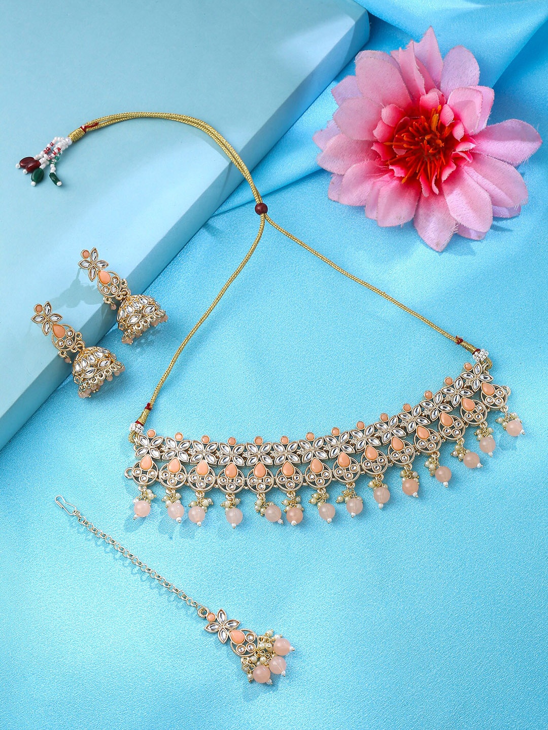 

Yellow Chimes Gold-Plated Kundan-Studded Jewellery Set With Maangtika