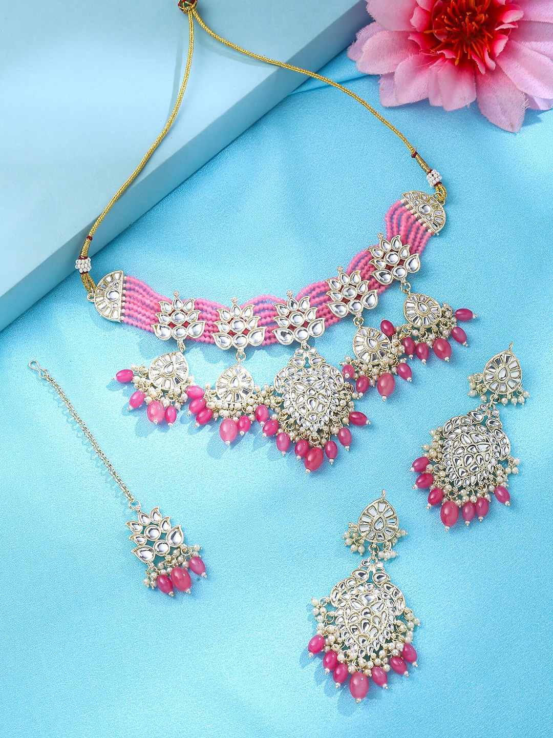 

Yellow Chimes Gold-Plated Kundan-Studded & Beaded Jewellery Set