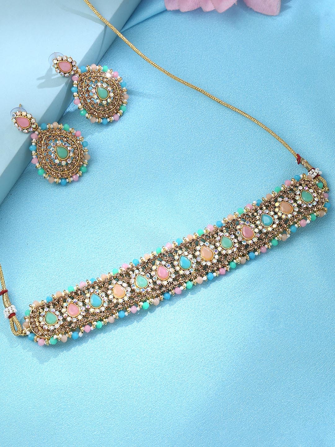 

Yellow Chimes Gold-Plated Kundan Studded & Beadded Choker Jewellery Set