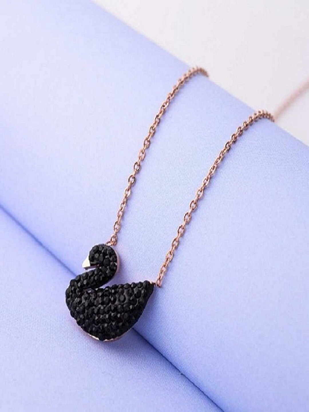 

JEWEL WORLD Gold-Plated & Black Stone-Studded Short Mangalsutra Chain