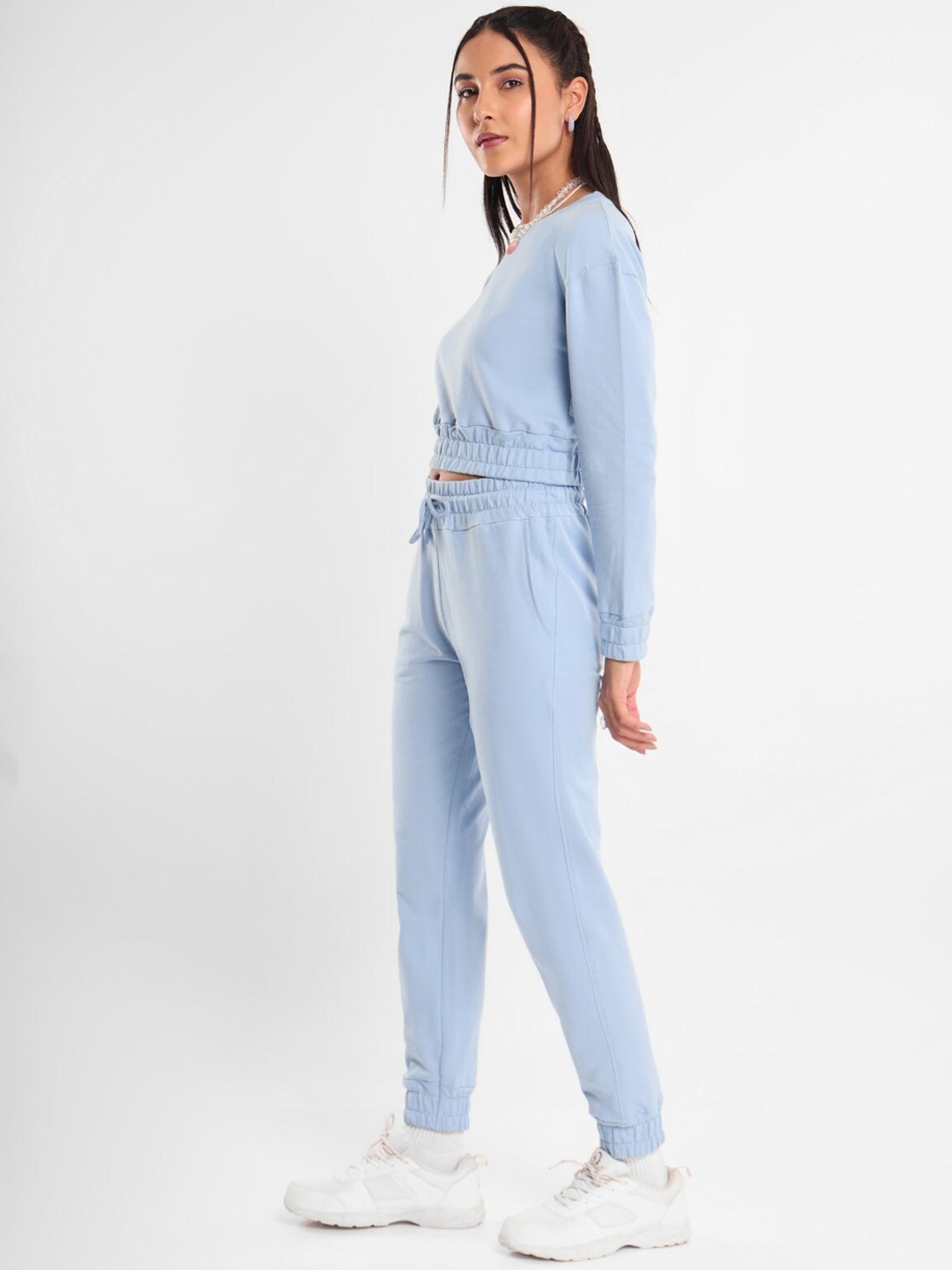 

NOBERO Women Drop Shoulder Sleeves Crop Top With Joggers Co-Ords, Blue