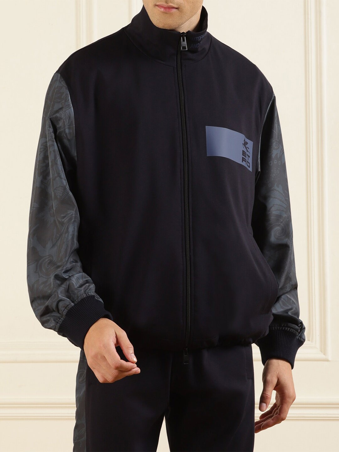 

ETRO Paisley Printed High Neck Front-Open Sweatshirt, Navy blue