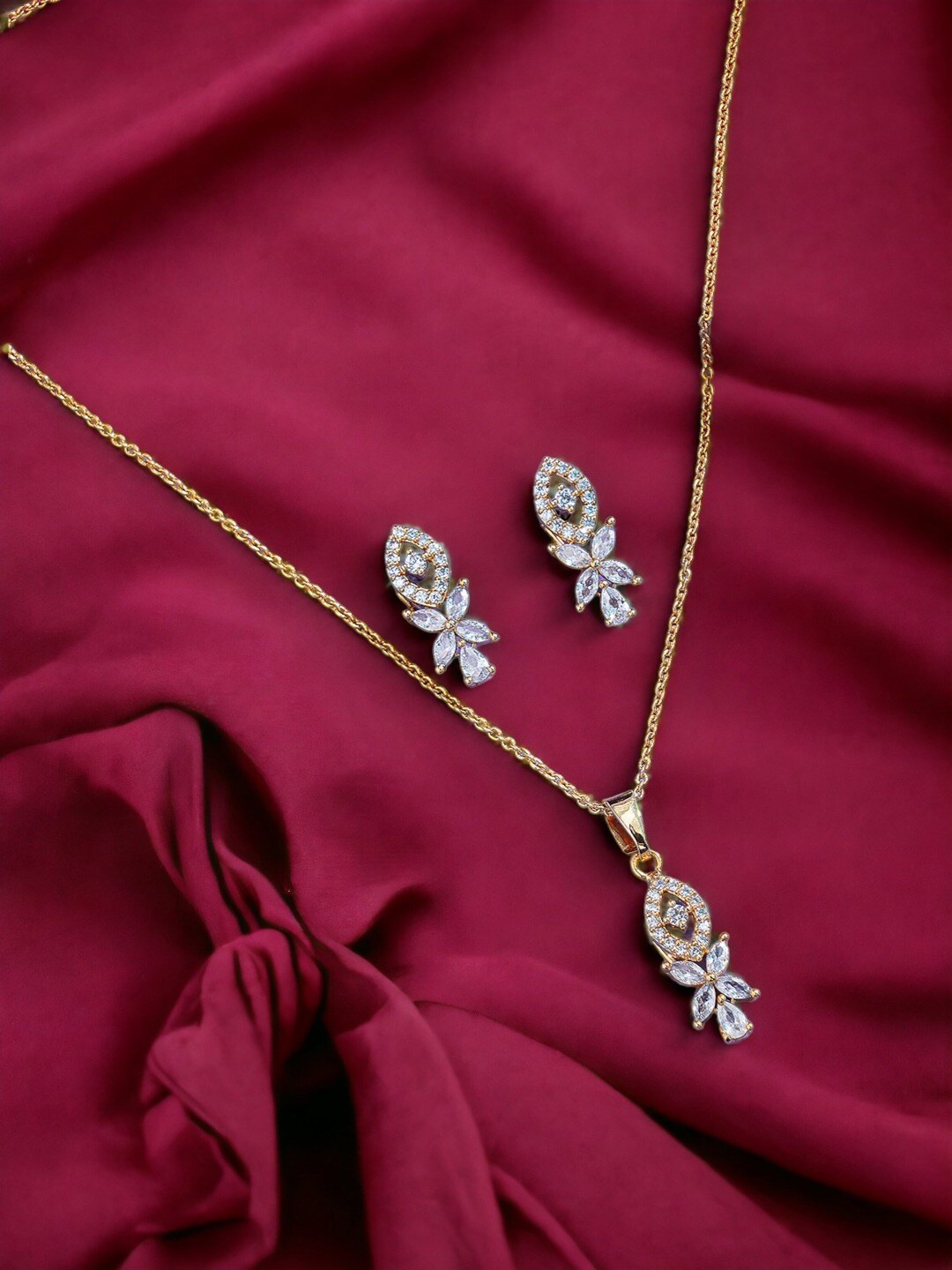 

DressBerry White Gold-Plated CZ-Studded Jewellery Set