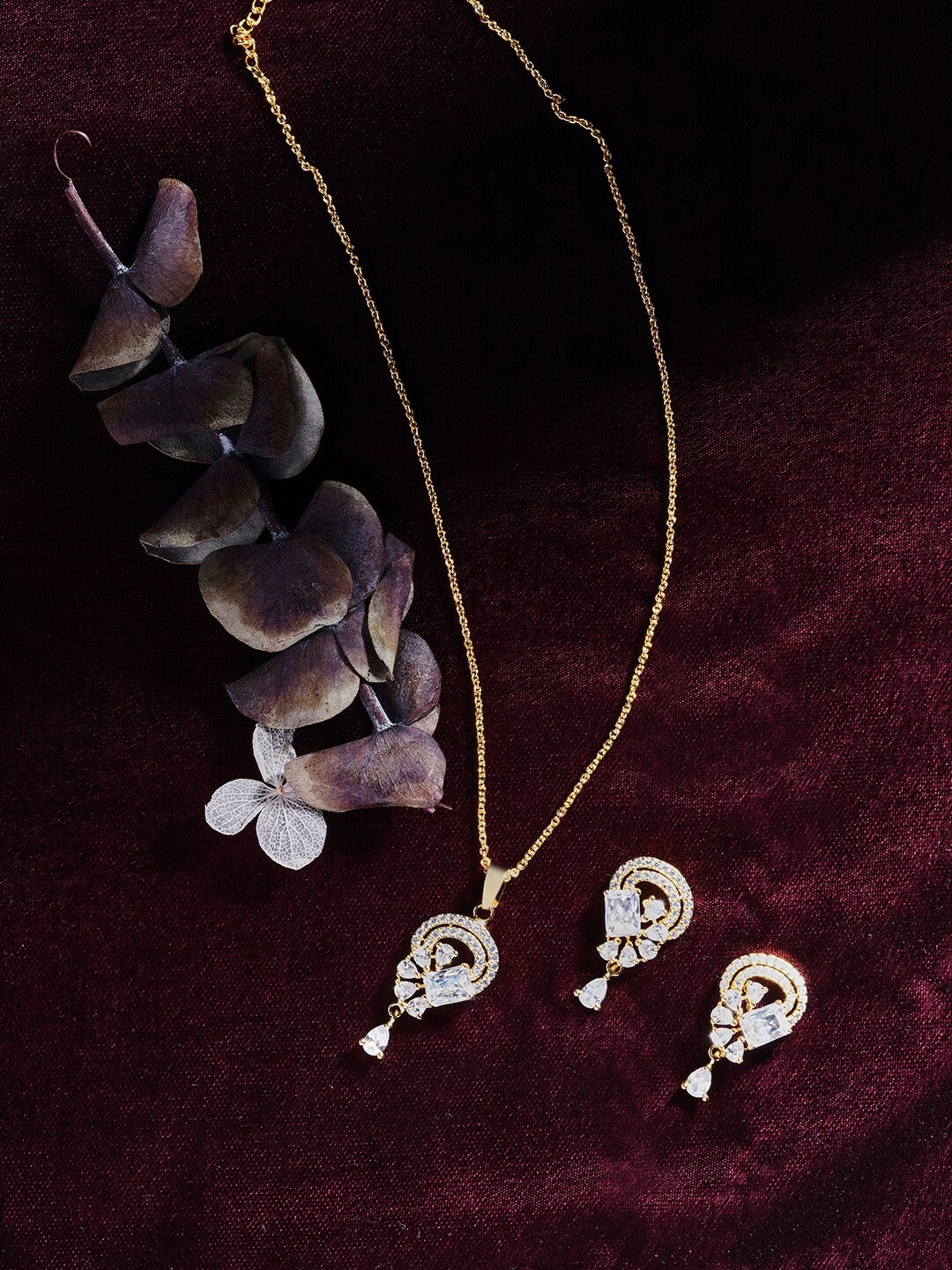 

DressBerry White Gold-Plated CZ-Studded Jewellery Set