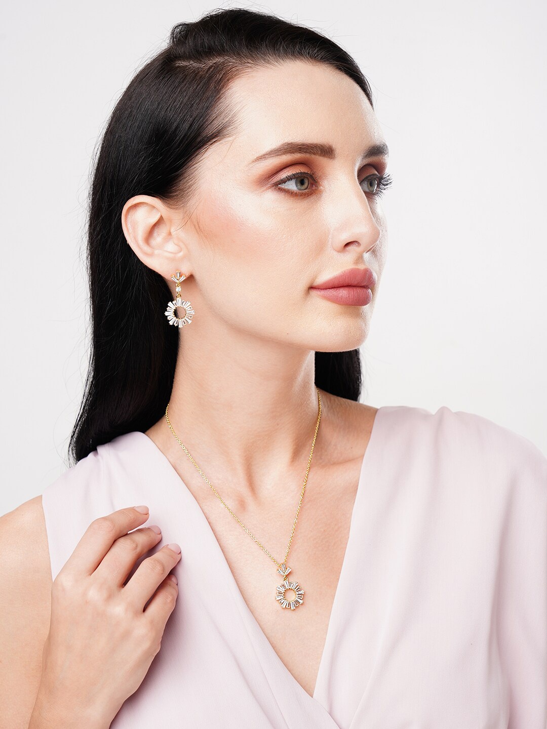 

HOT AND BOLD Gold-Plated Zircon Diamond Jewellery Set