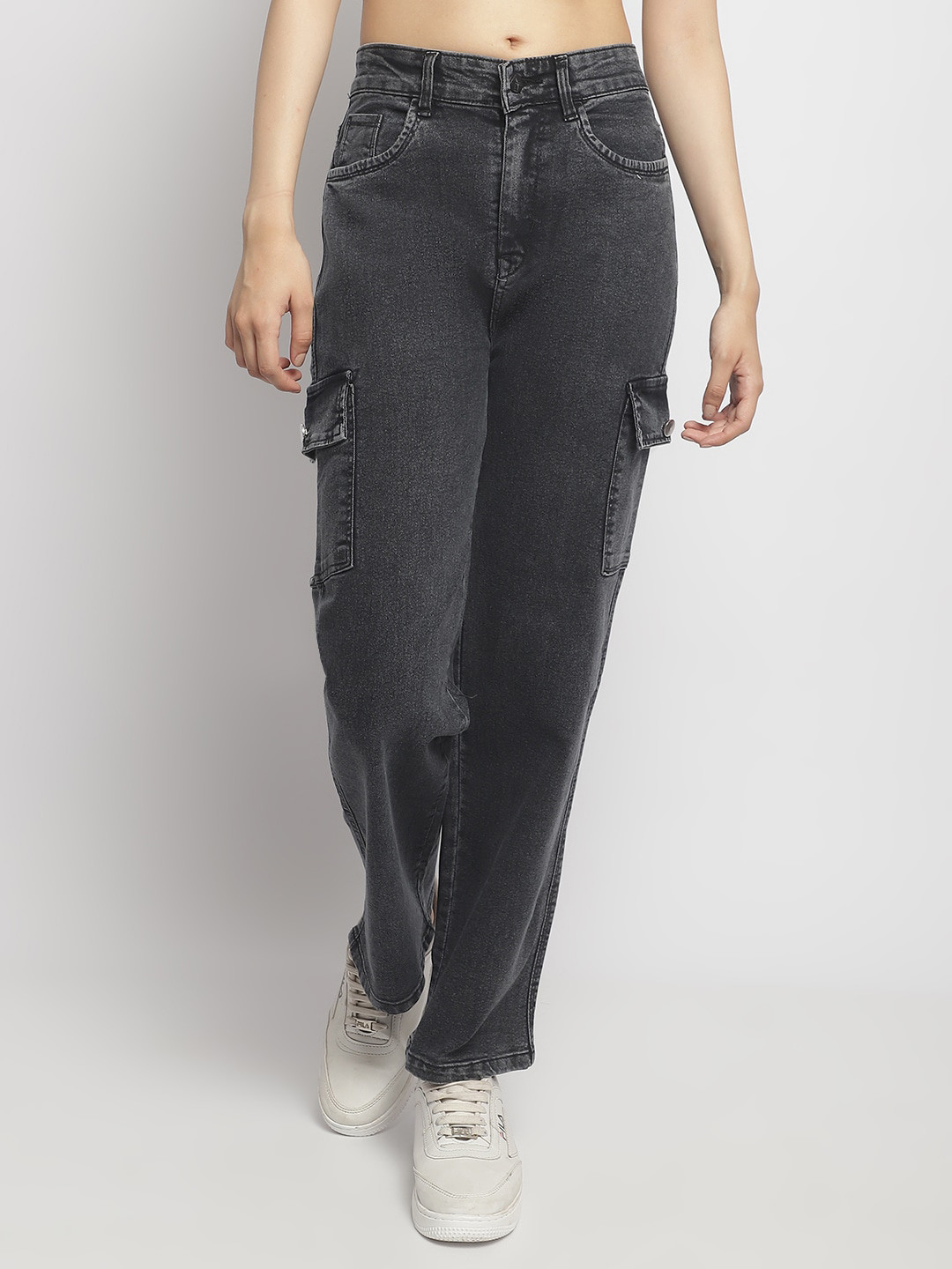 

ELLIS Women Smart Straight Fit Mid-Rise Jeans, Black
