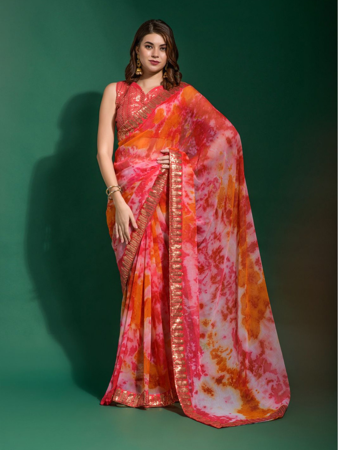 

VEERAX Tie and Dye Sequinned Pure Georgette Saree, Red