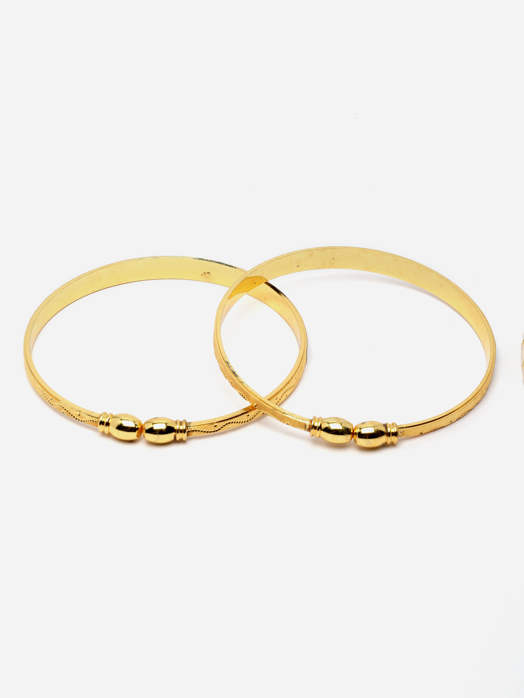 

Aazeen 2Pcs Gold-Plated Bangle Style Bracelets