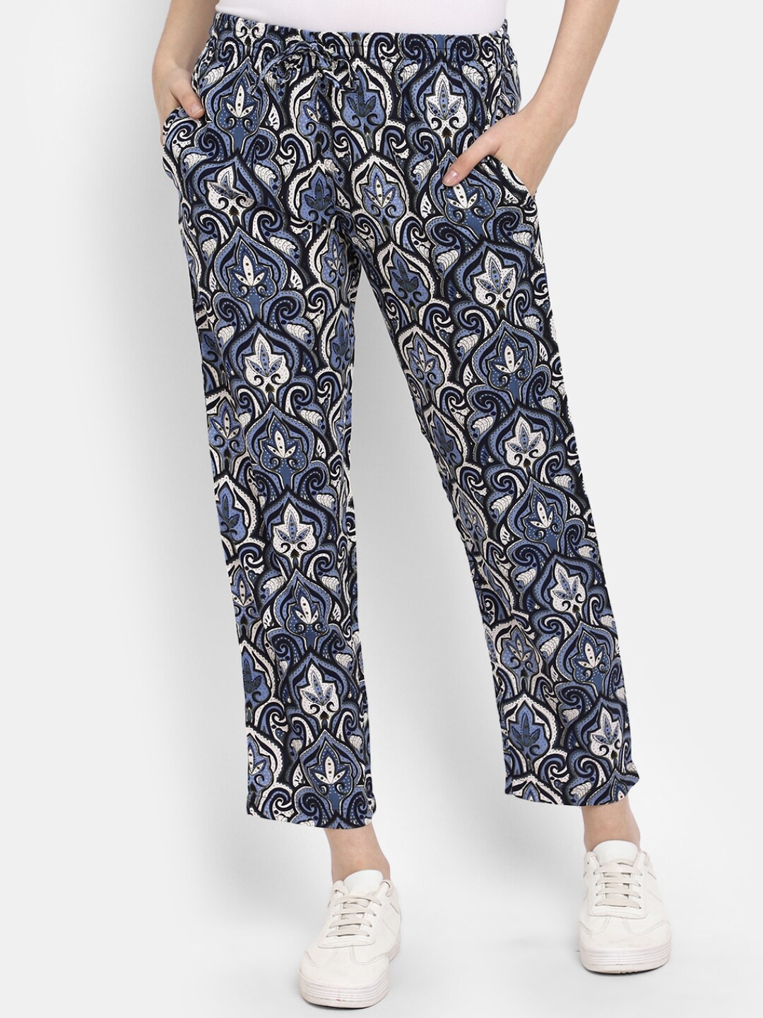 

V-Mart Women Ethnic Motifs Printed Mid Rise Trousers, Blue