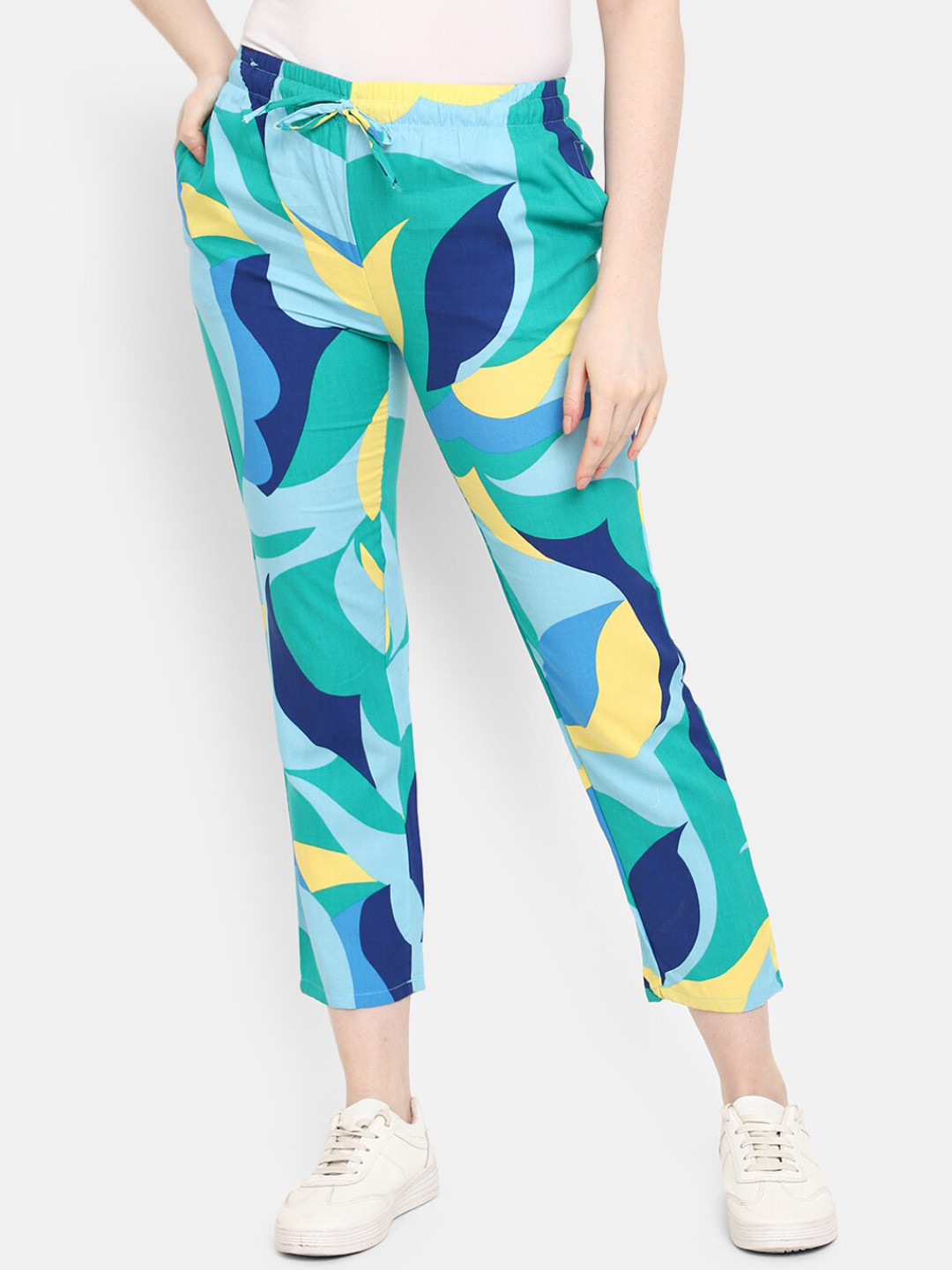 

V-Mart Women Abstract Printed Mid Rise Trousers, Green