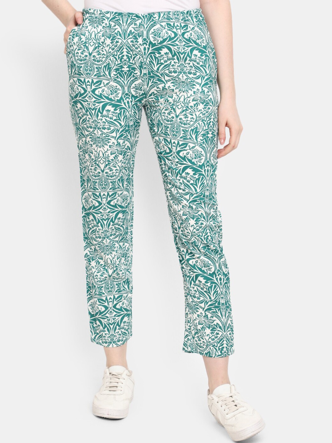 

V-Mart Women Ethnic Motifs Printed Mid Rise Trousers, Sea green