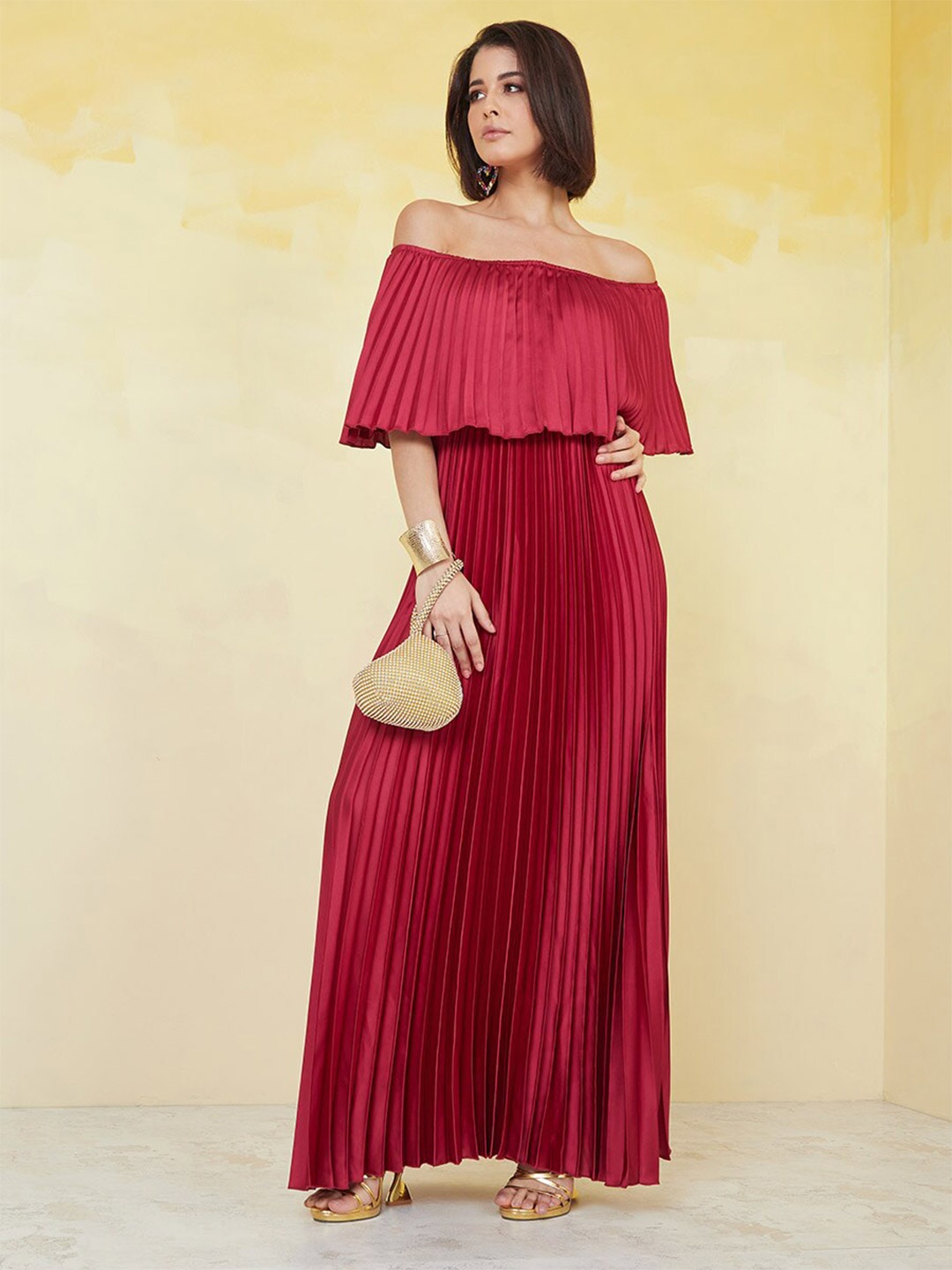 

Styli Off-Shoulder Flared Sleeve Pleated A-Line Maxi Dress, Burgundy