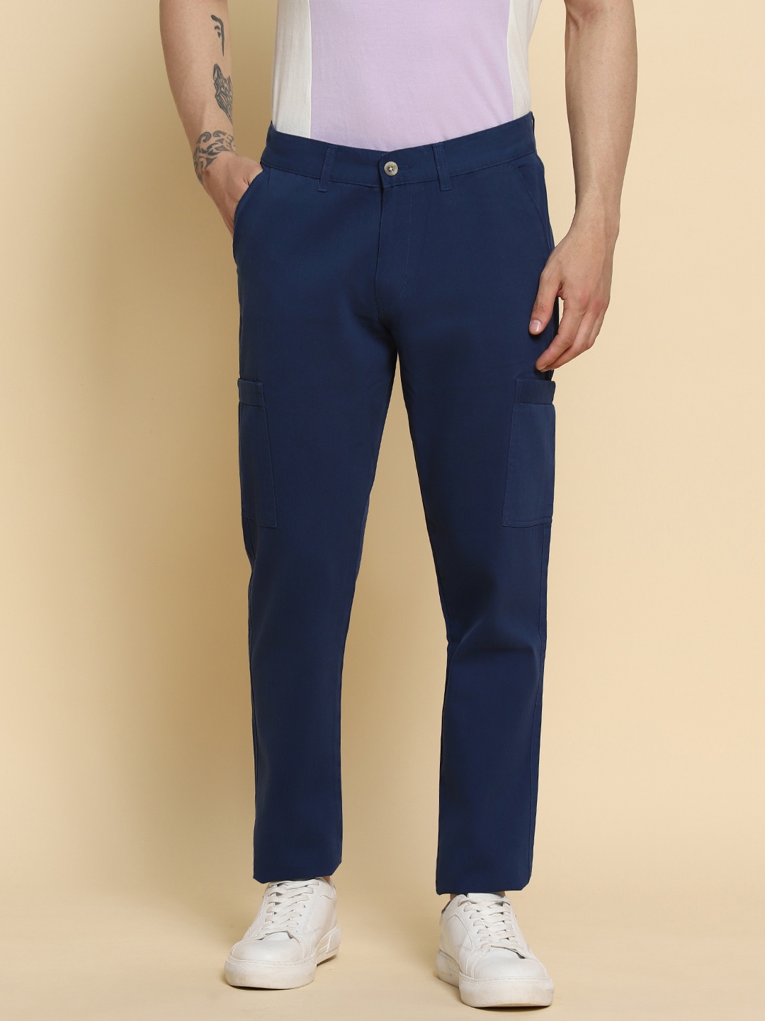 

Dennis Lingo Men Comfort Mid Rise Plain Slim Fit Cargos Trousers, Navy blue
