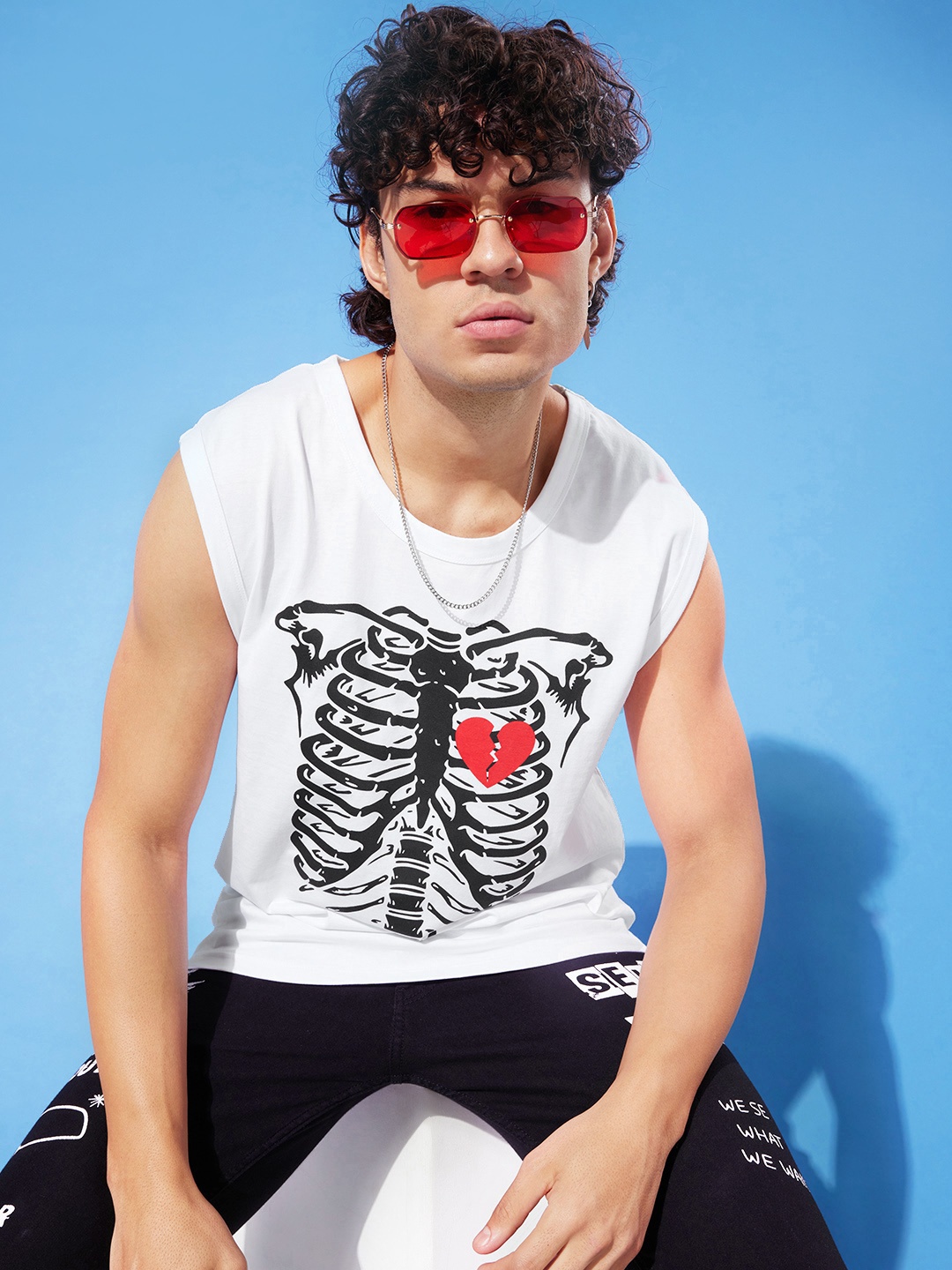 

Difference of Opinion Men White Printed Oversize T-shirt