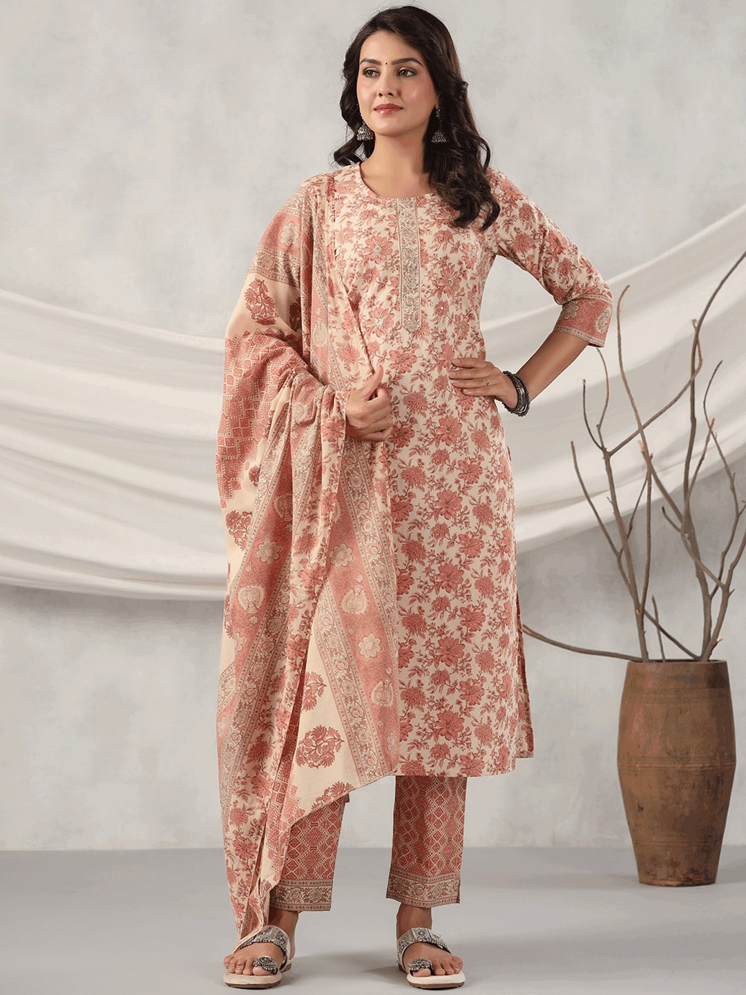 

Readiprint Fashions Floral Printed Sequinned Pure Cotton Kurta with Trousers & Dupatta, Peach
