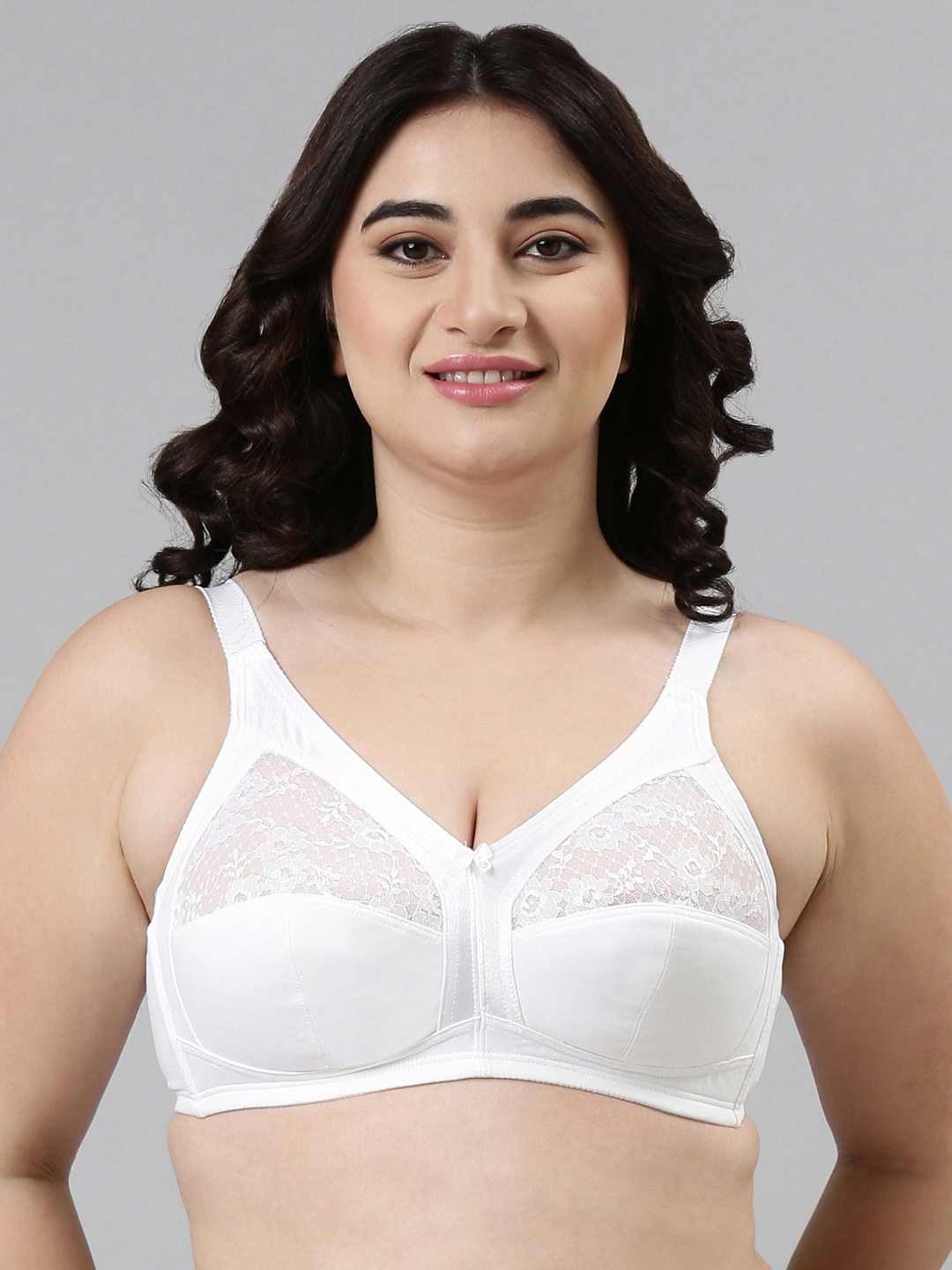 

Enamor White Non-Wired Non Padded Full Coverage Full Support Bra with Lace A014