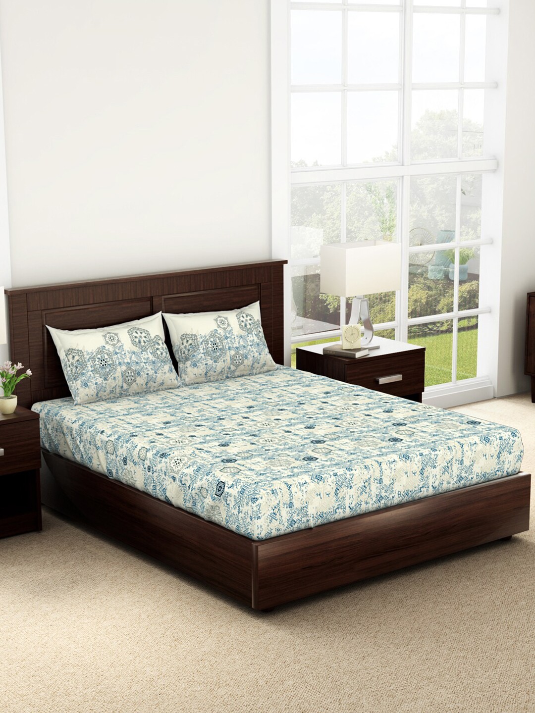 

SPACES Geostance Navy Blue Printed 140 TC Cotton Queen Bedsheet & 2 Pillow Covers