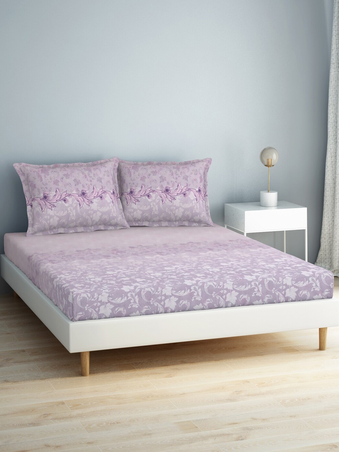 

SPACES Regency Pink & Purple Printed 140 TC Cotton Queen Bedsheet & 2 Pillow Covers