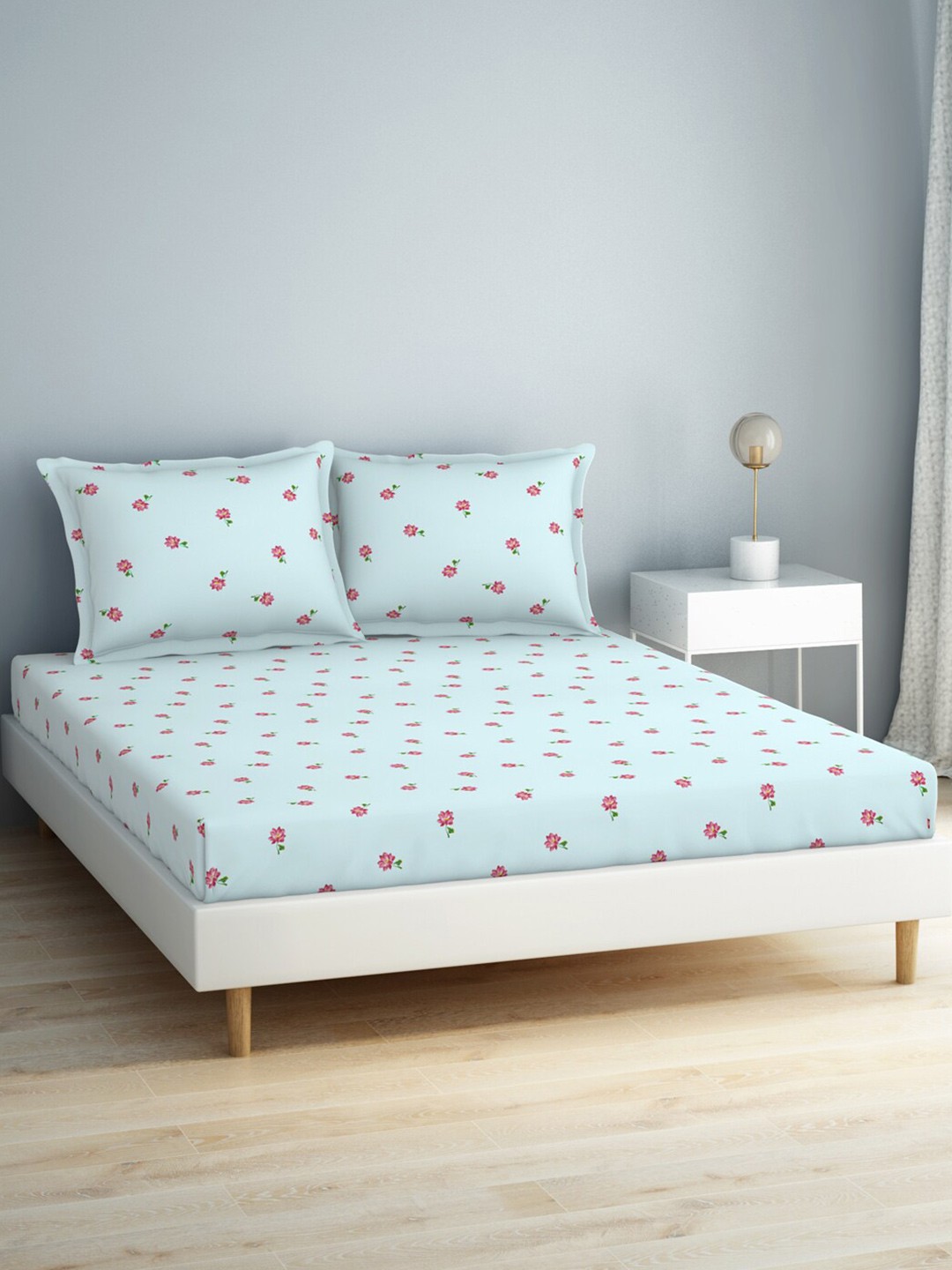 

SPACES Blue & Red Floral 140 TC Queen Bedsheet with 2 Pillow Covers