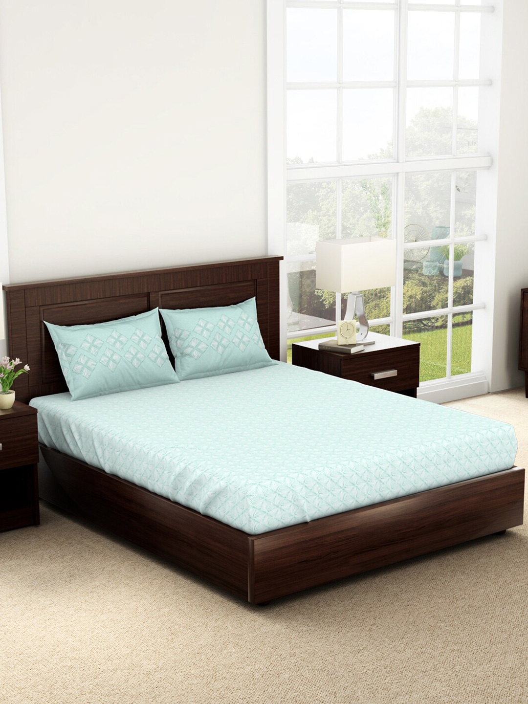 

SPACES Geostance Blue 144 TC Pure Cotton Queen Bedsheet & 2 Pillow Covers