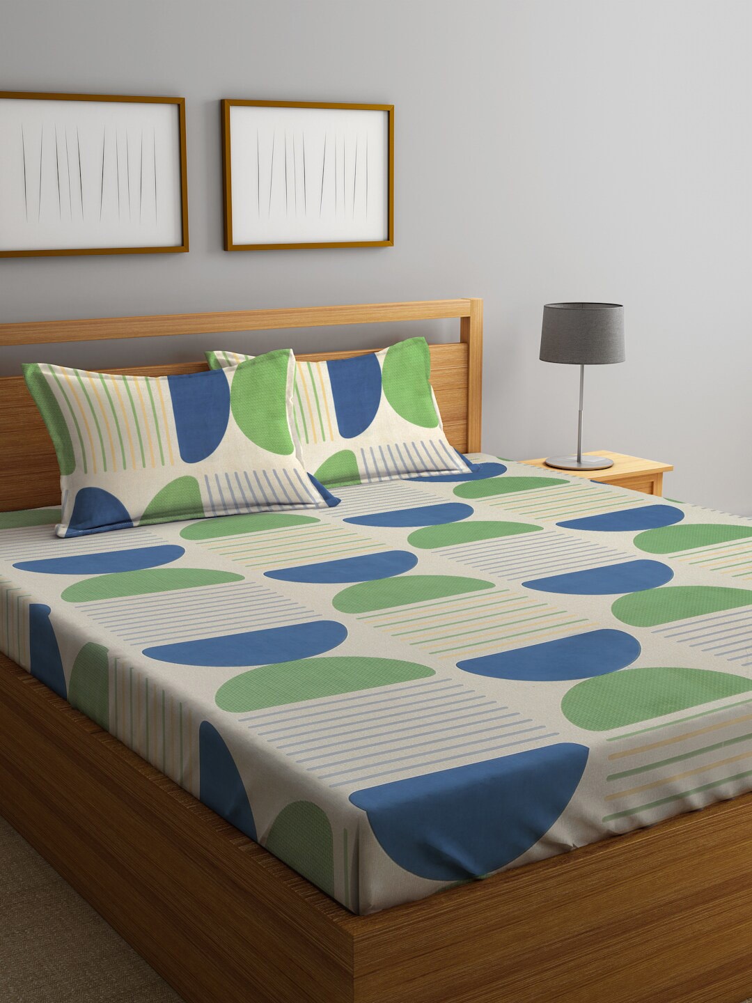 

KLOTTHE Off White & Blue Printed 300 TC Double King Bedsheet with 2 Pillow Covers