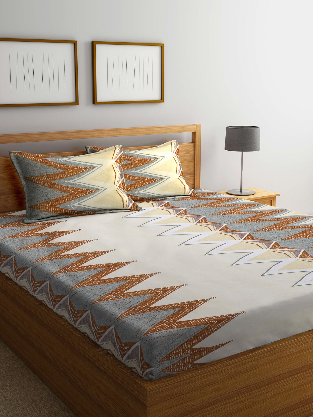 

KLOTTHE Cream-Colored & Grey Geometric Printed 300 TC King Bedsheet With 2 Pillow Covers