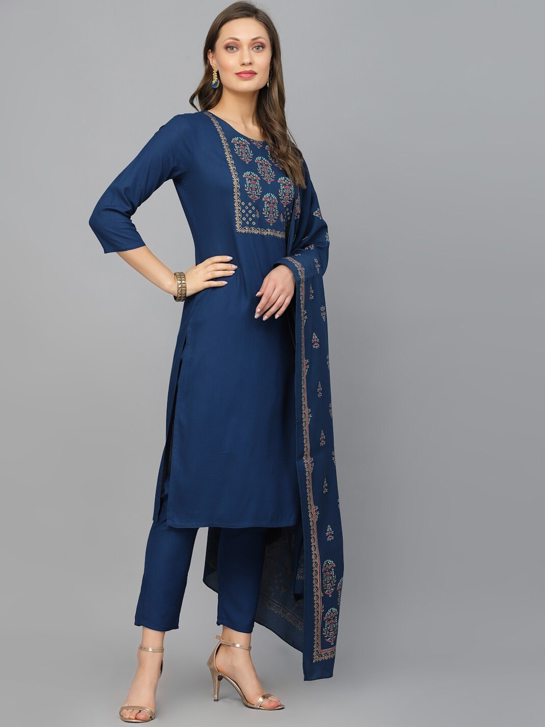 

JAIPURI BUNAAI Floral Printed Kurta With Trousers & Dupatta, Navy blue
