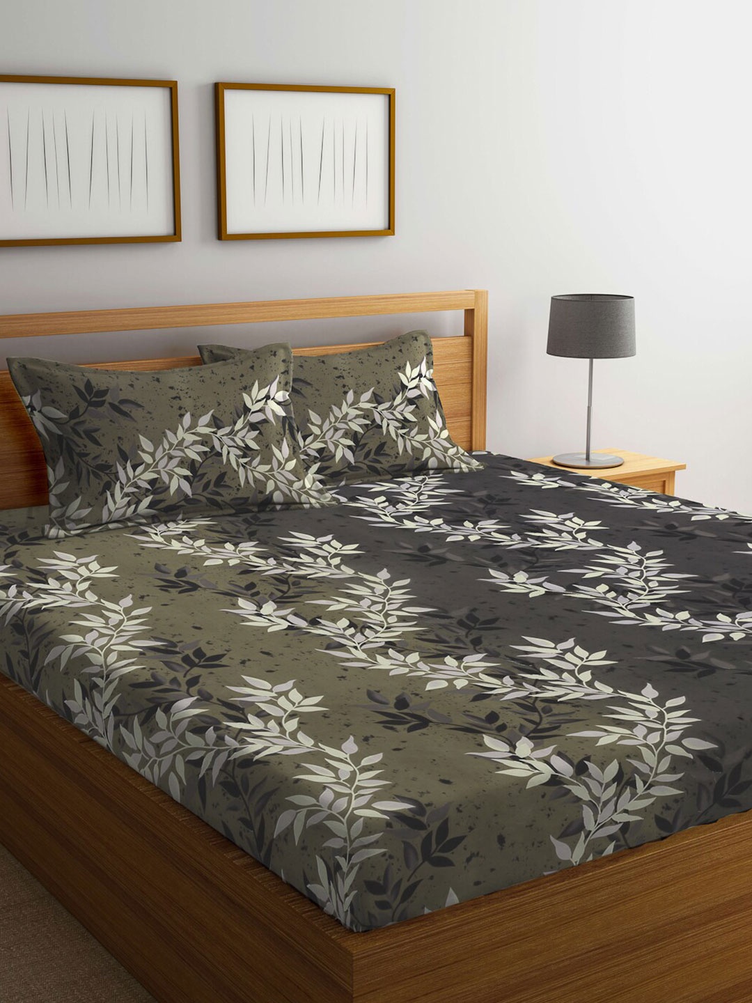 KLOTTHE Olive Green & White Printed 300 TC Double King Bedsheet with 2 Pillow Covers