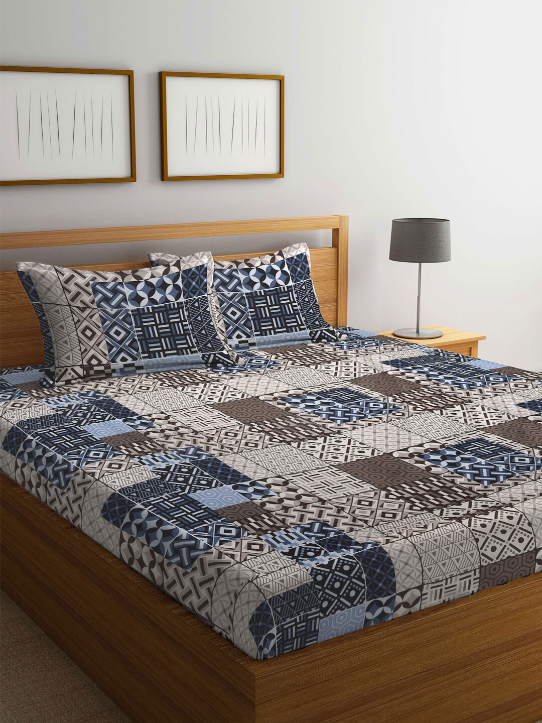 

KLOTTHE Brown & Blue Geometric Printed 300TC Fitted Double Bedsheet with 2 Pillow Covers