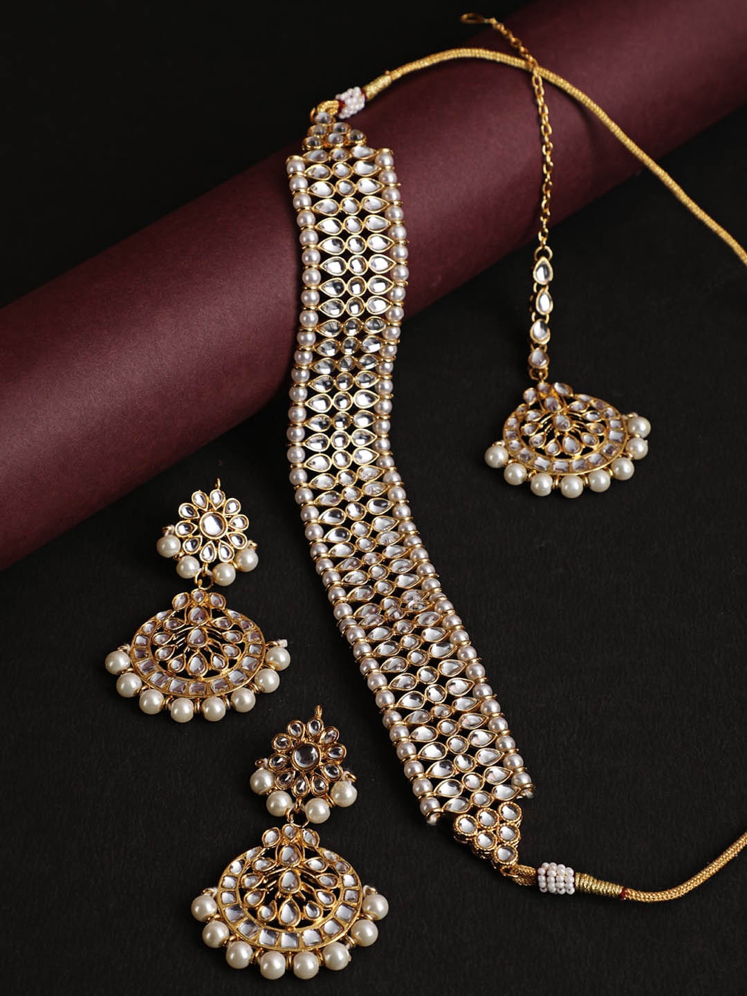 

Jazz and Sizzle Gold-Plated Kundan-Studded & Pearl Beaded Jewellery Set