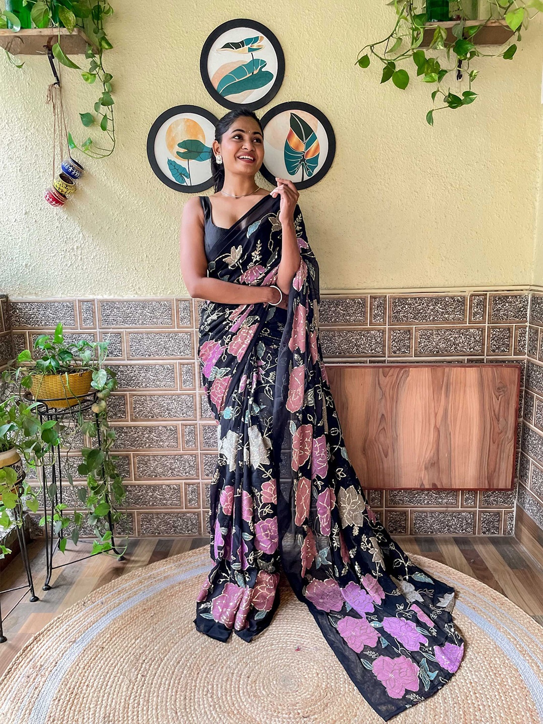 

Mitera Black & Pink Floral Embellished Sequinned Saree