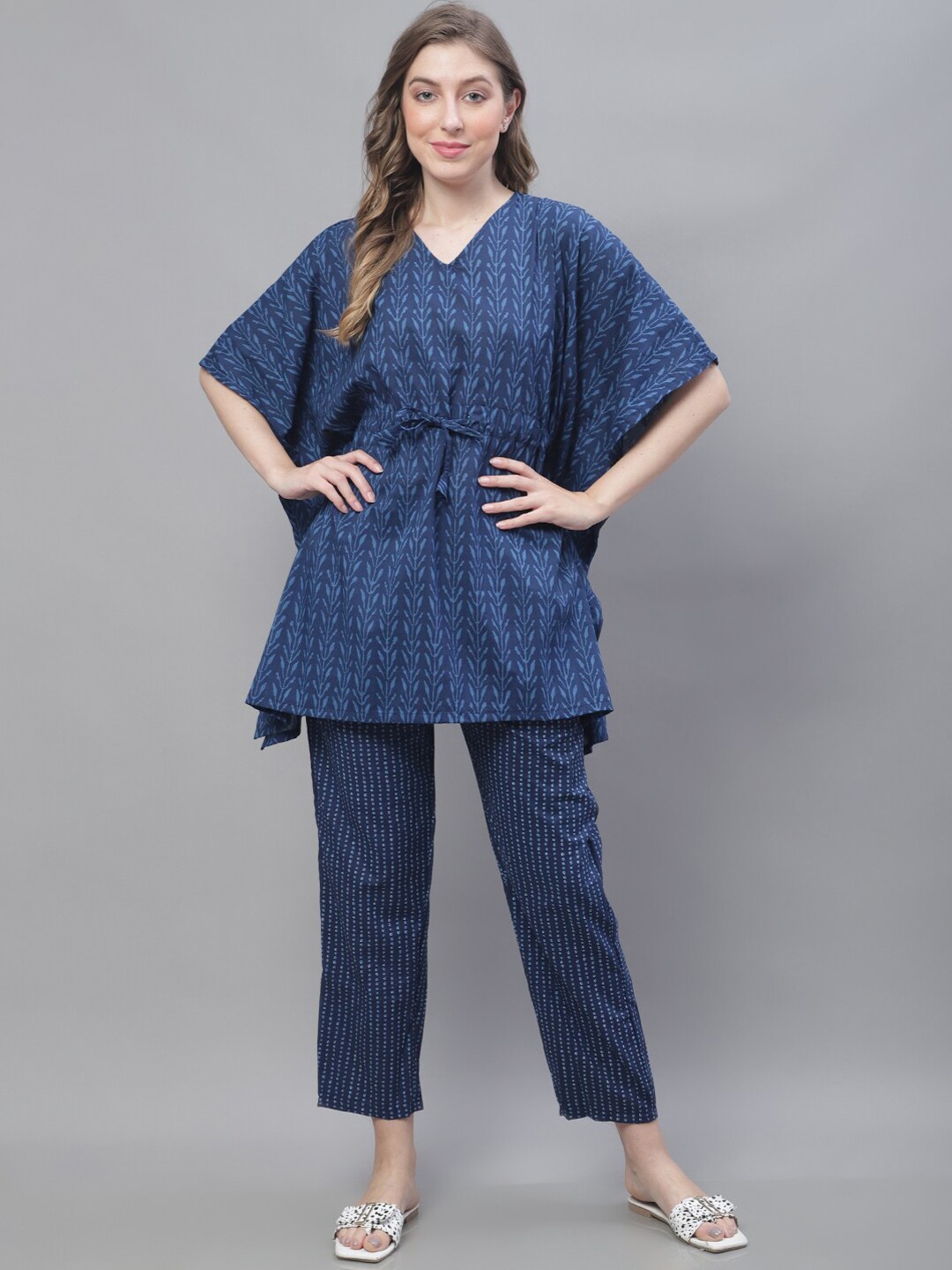 

TAG 7 Floral Printed Pure Cotton Kaftan Night Suit, Blue
