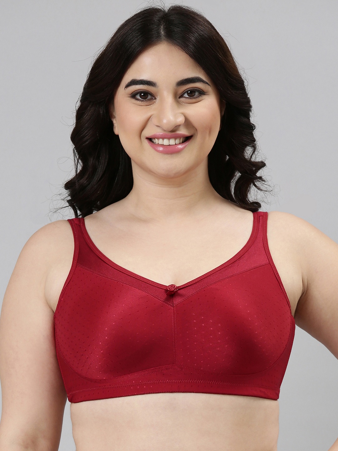 

Enamor Women Maroon Non-Padded Non-Wired Full Support Lift Up Bra With Moulded Cups -FB12