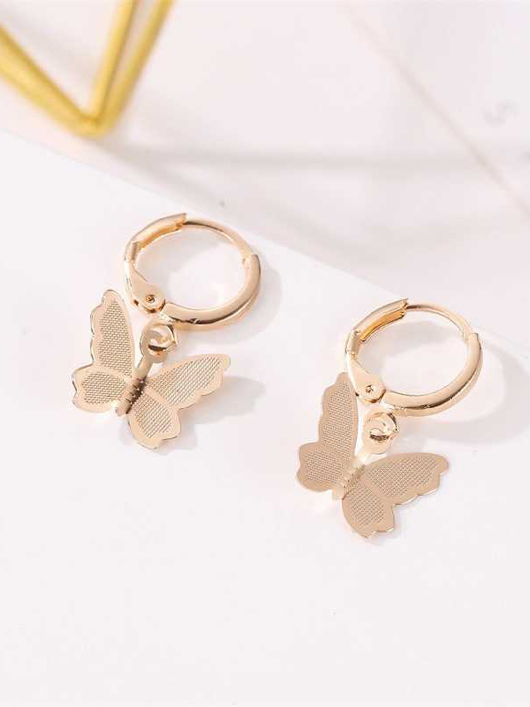 

MYKI Gold-Plated Contemporary Hoop Earrings