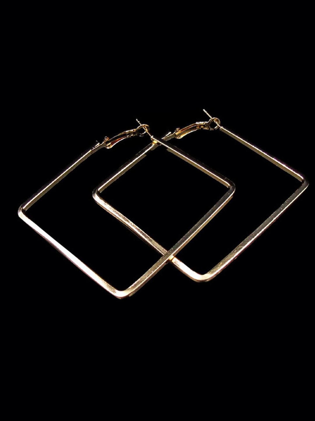 

MYKI Gold-Plated Square Shaped Hoop Earrings