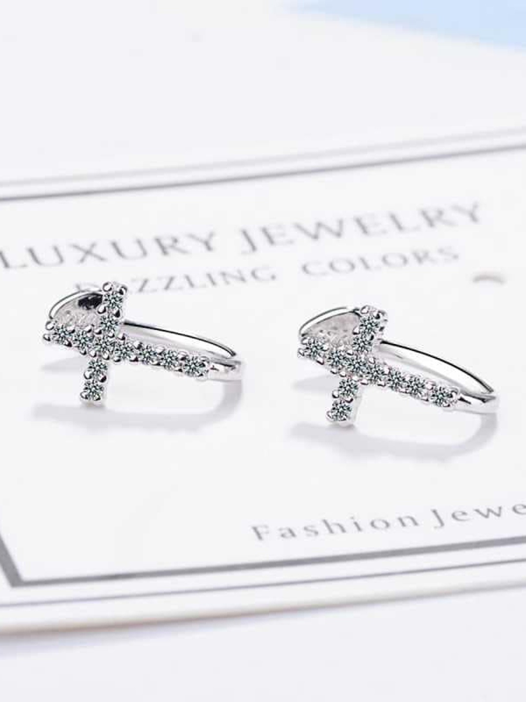 

MYKI Silver-Plated Contemporary Half Hoop Earrings